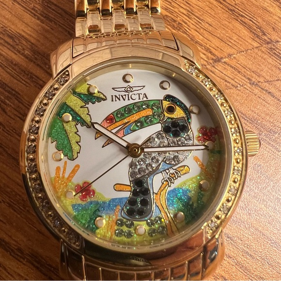 Invicta Gold Watch with Toucan Design 7284 New Battery - Picture 1 of 4